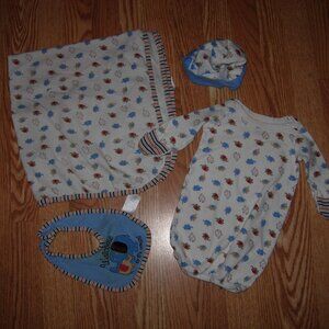 Newborn Small Wonders Lot Sleep Sack Hat Bib Blanket